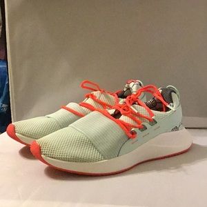 UNDER ARMOUR SHOES WOMEN.